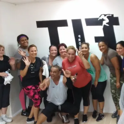 Danzaire Dance and Music Academy logo