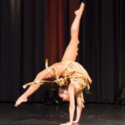 Creative Arts Dance Center logo