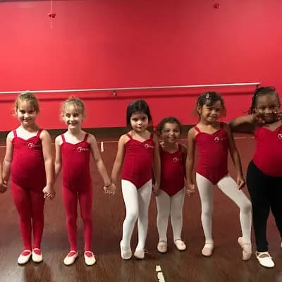 Iconic Dance & Training Center logo
