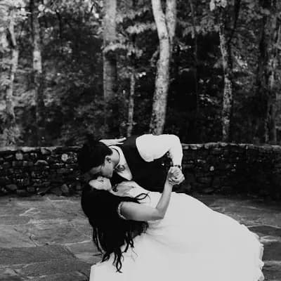 The Wedding Dance logo